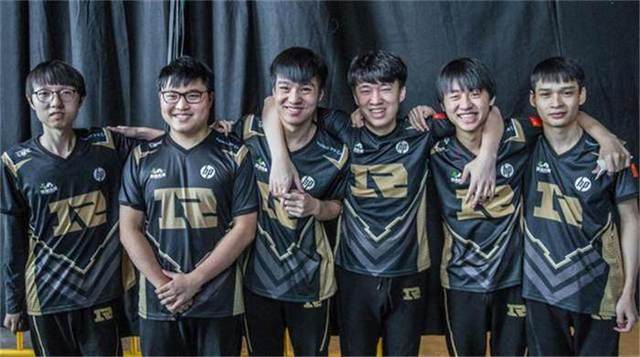 高位策应 高位策应